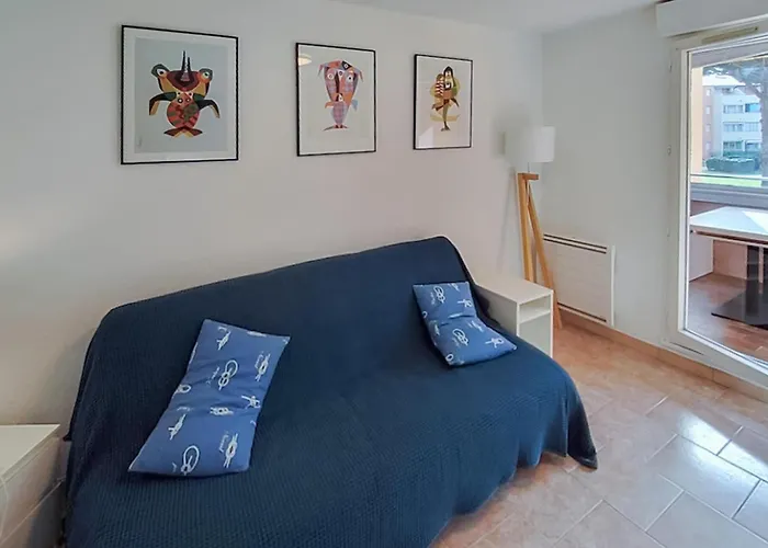 Amazing In Les Maures Appartement La Londe-les-Maures