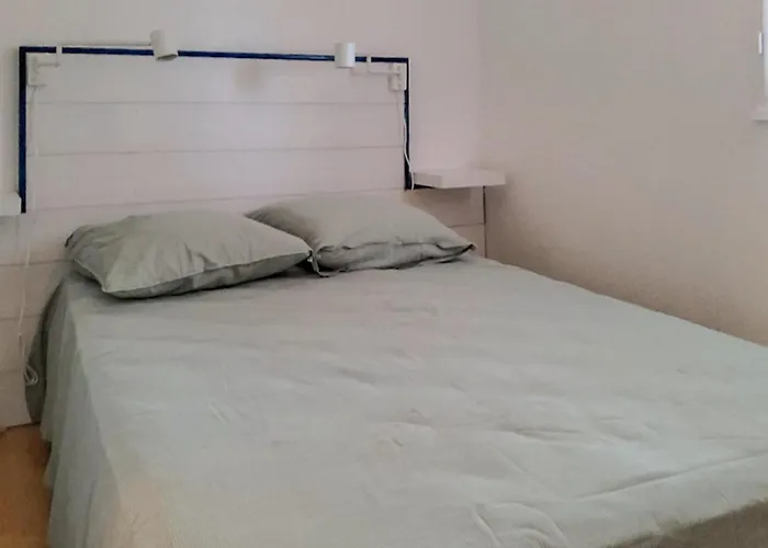 Amazing In Les Maures Appartement *